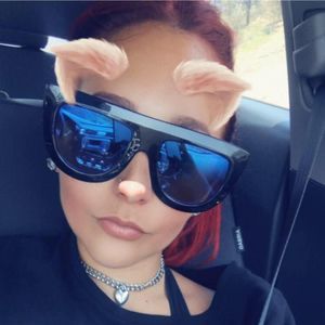 Meet your Posher, Lisette